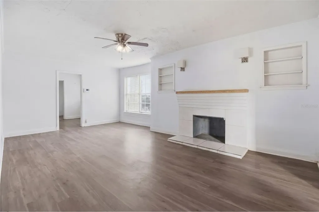 1110 27th Avenue W Bradenton FL 34205