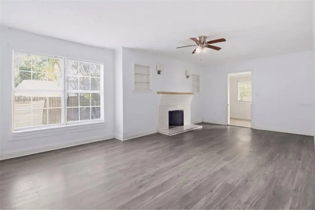 1110 27th Avenue W Bradenton FL 34205