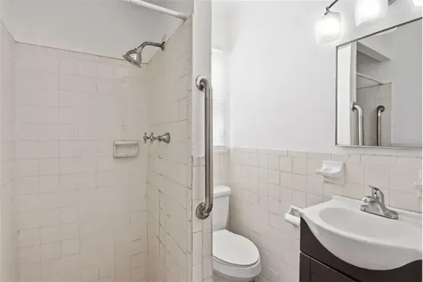1110 27th Avenue W Bradenton FL 34205