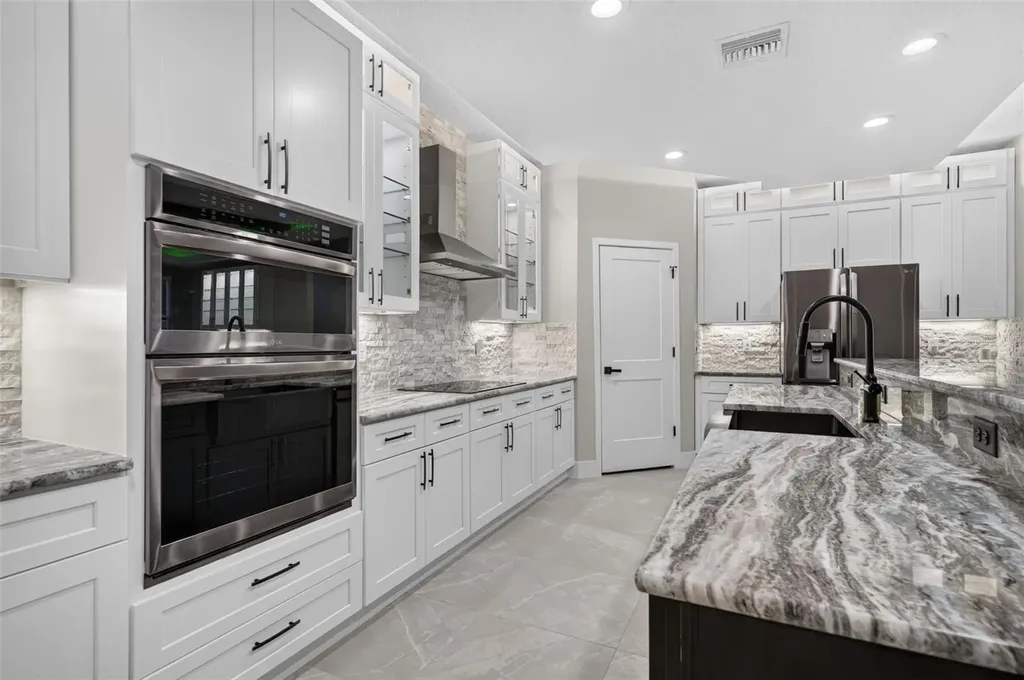 1309 S Center Street Eustis FL 32726