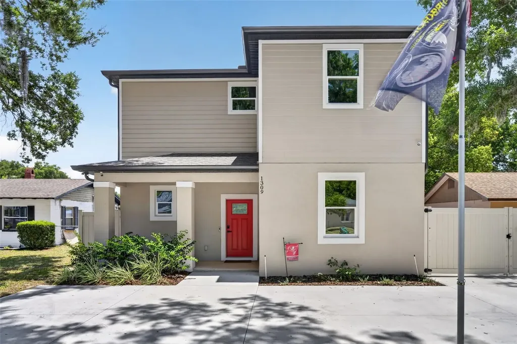 1309 S Center Street Eustis FL 32726