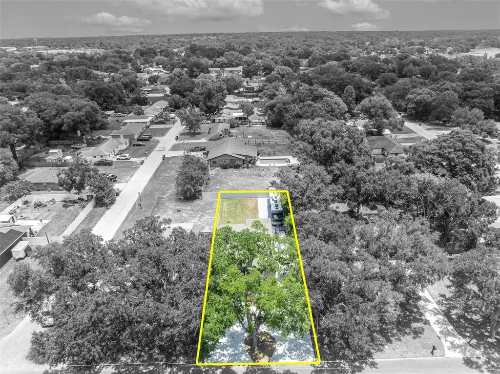1309 S Center Street Eustis FL 32726