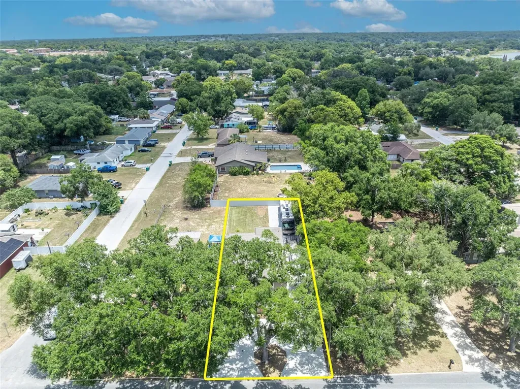 1309 S Center Street Eustis FL 32726