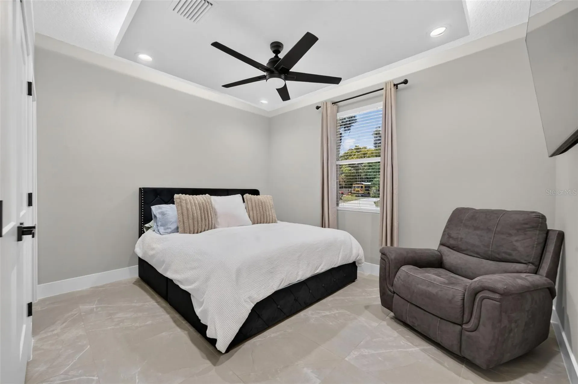 1309 S Center Street Eustis FL 32726