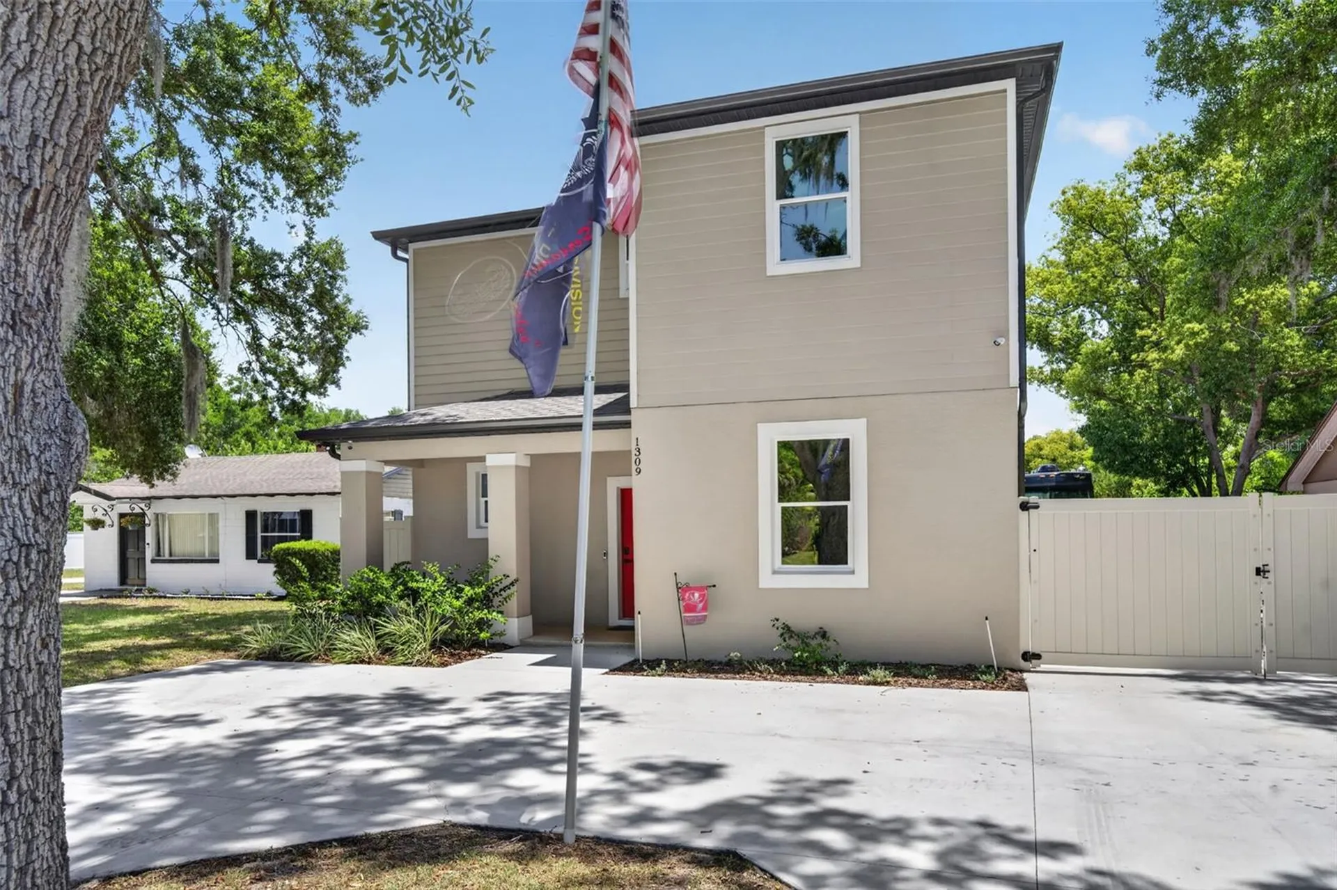 1309 S Center Street Eustis FL 32726