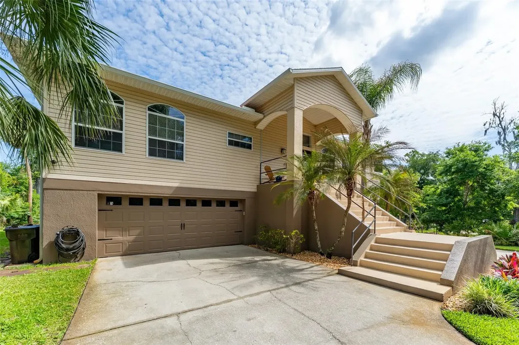 8214 Revels Road Riverview FL 33569
