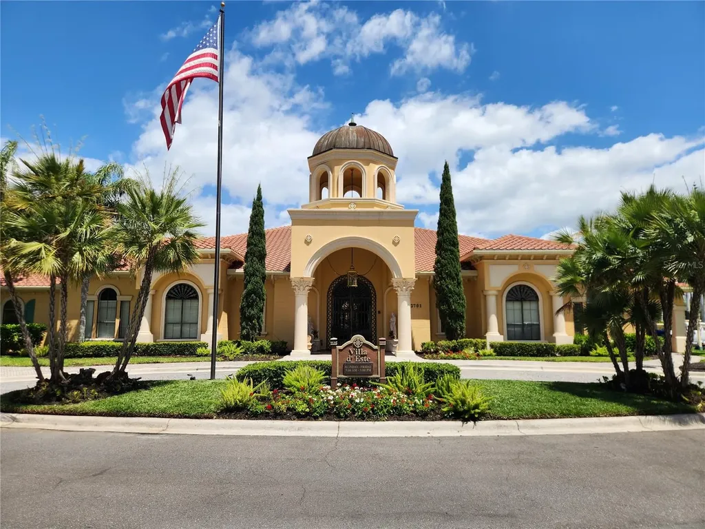 2733 Via Cipriani Clearwater FL 33764