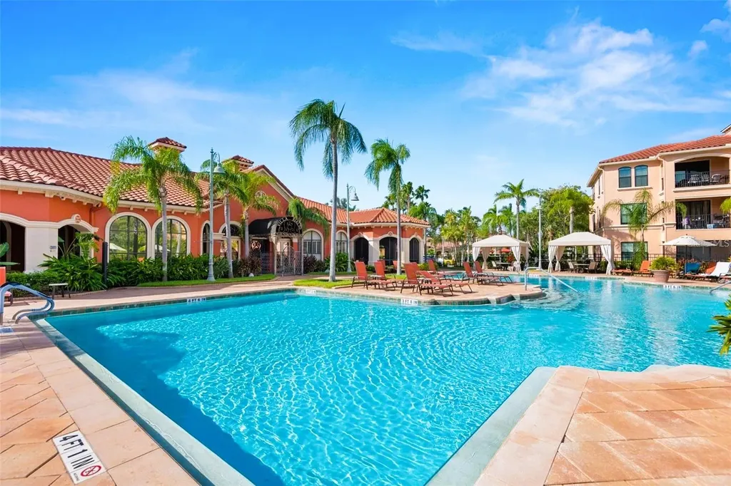 2733 Via Cipriani Clearwater FL 33764