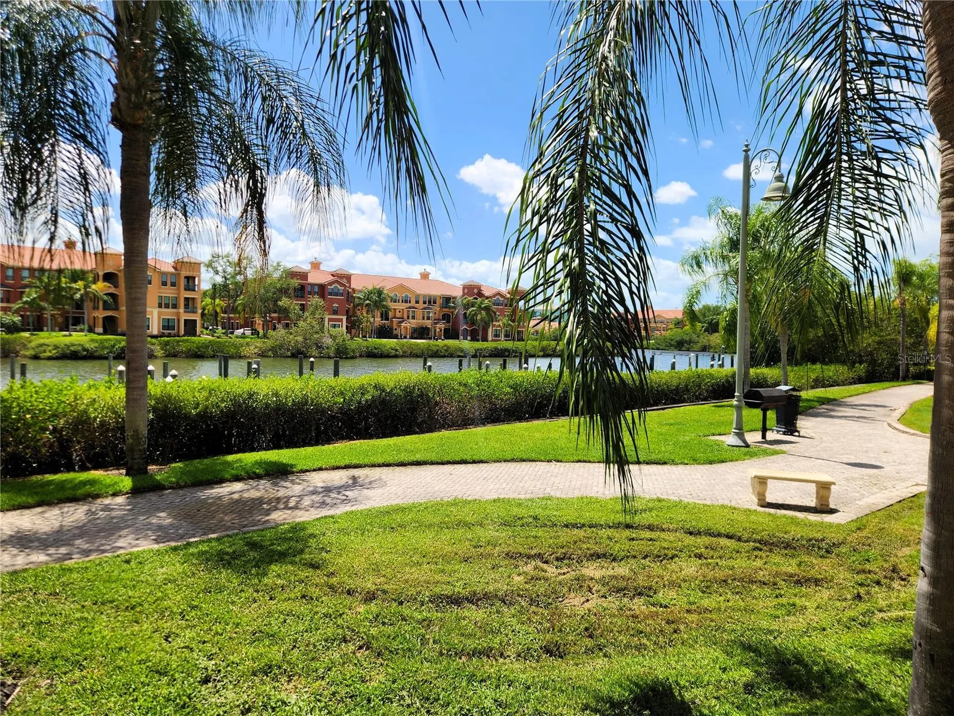 2733 Via Cipriani Clearwater FL 33764