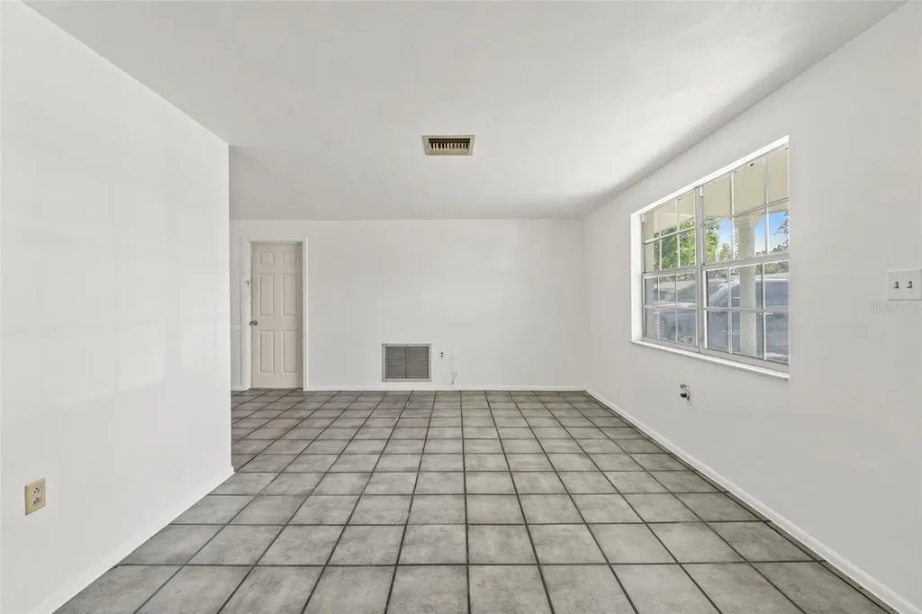 1050 Saxon Lane Holiday FL 34691