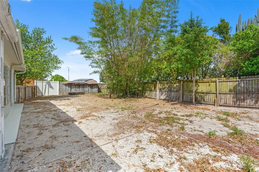 1050 Saxon Lane Holiday FL 34691