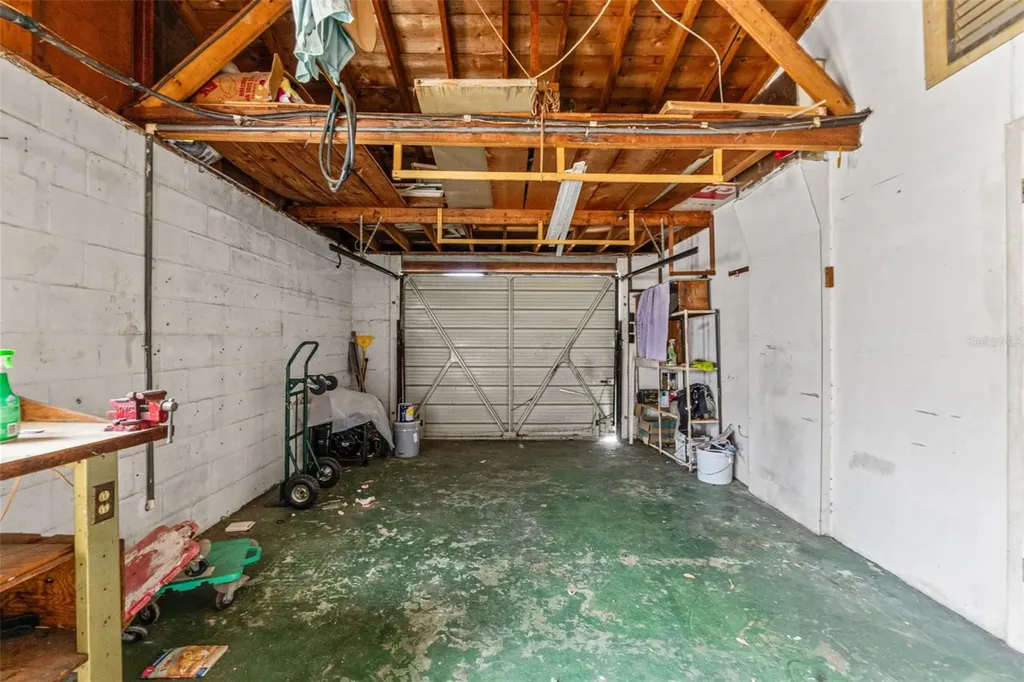 1050 Saxon Lane Holiday FL 34691
