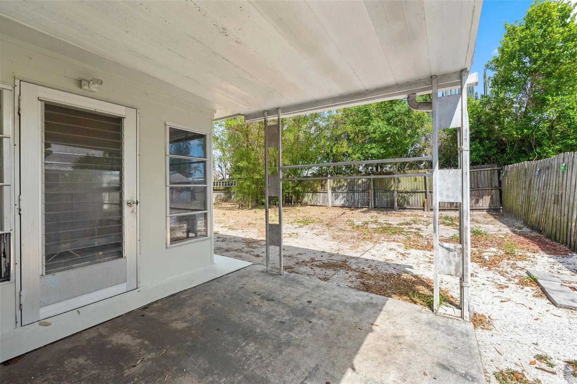 1050 Saxon Lane Holiday FL 34691