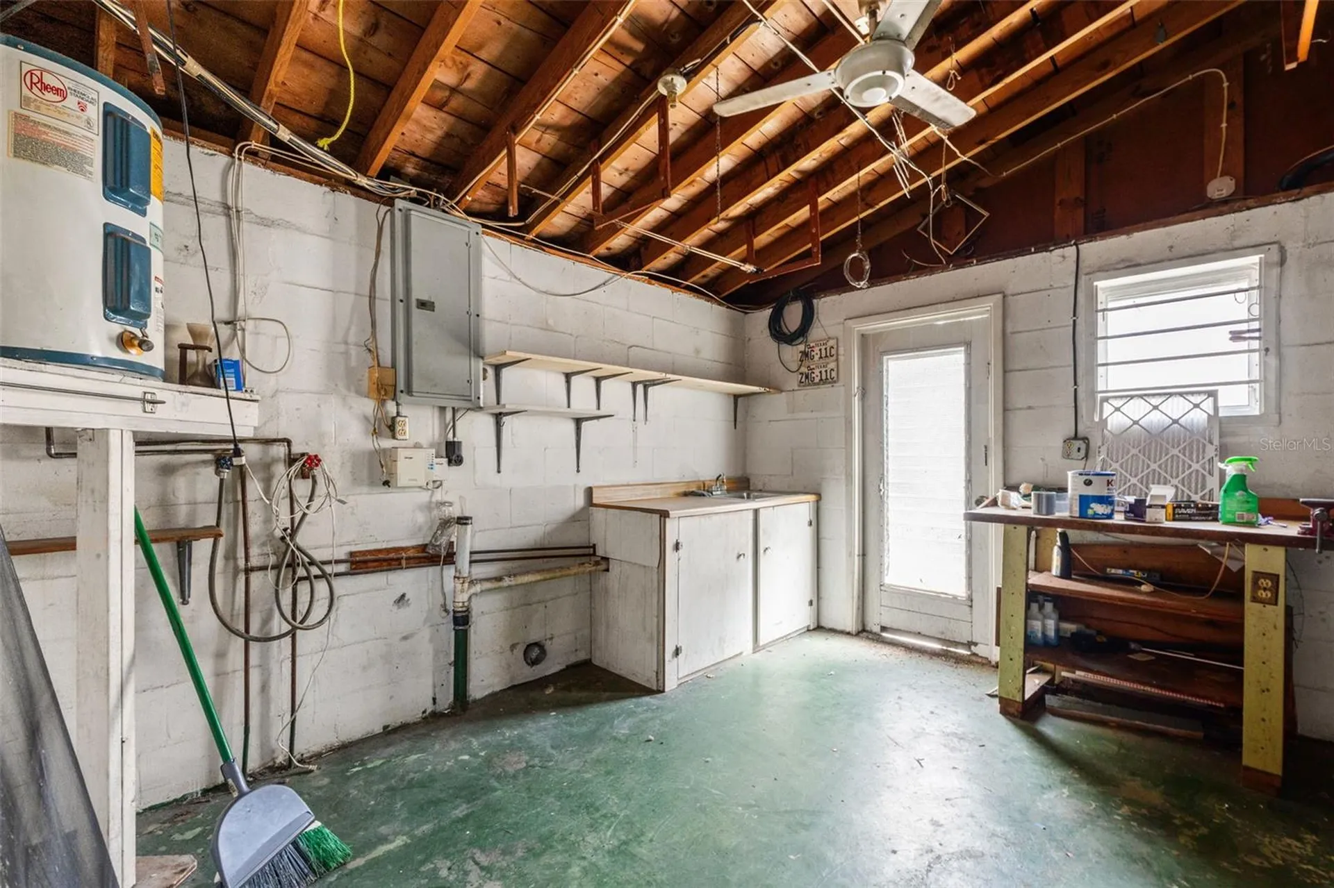 1050 Saxon Lane Holiday FL 34691