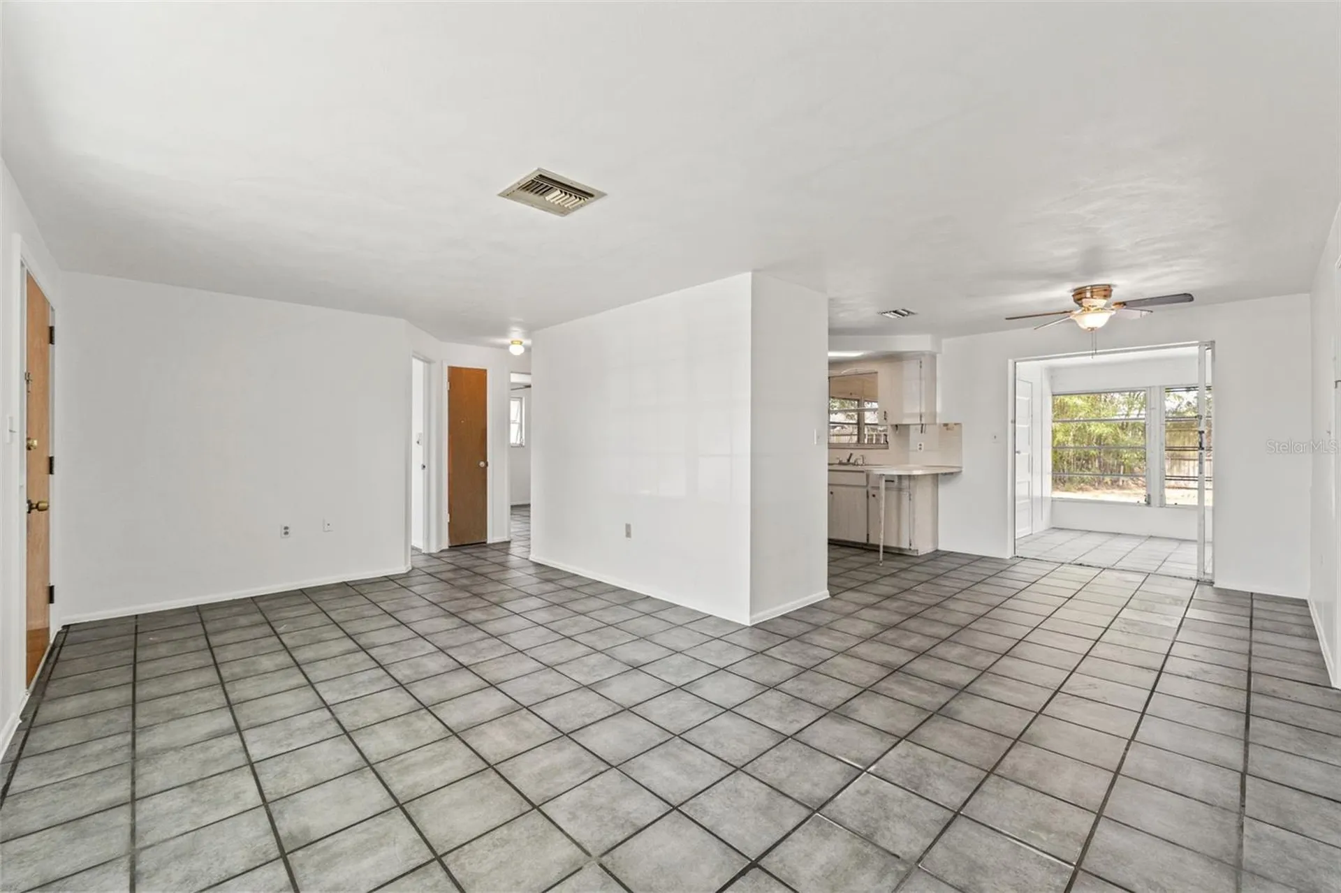 1050 Saxon Lane Holiday FL 34691