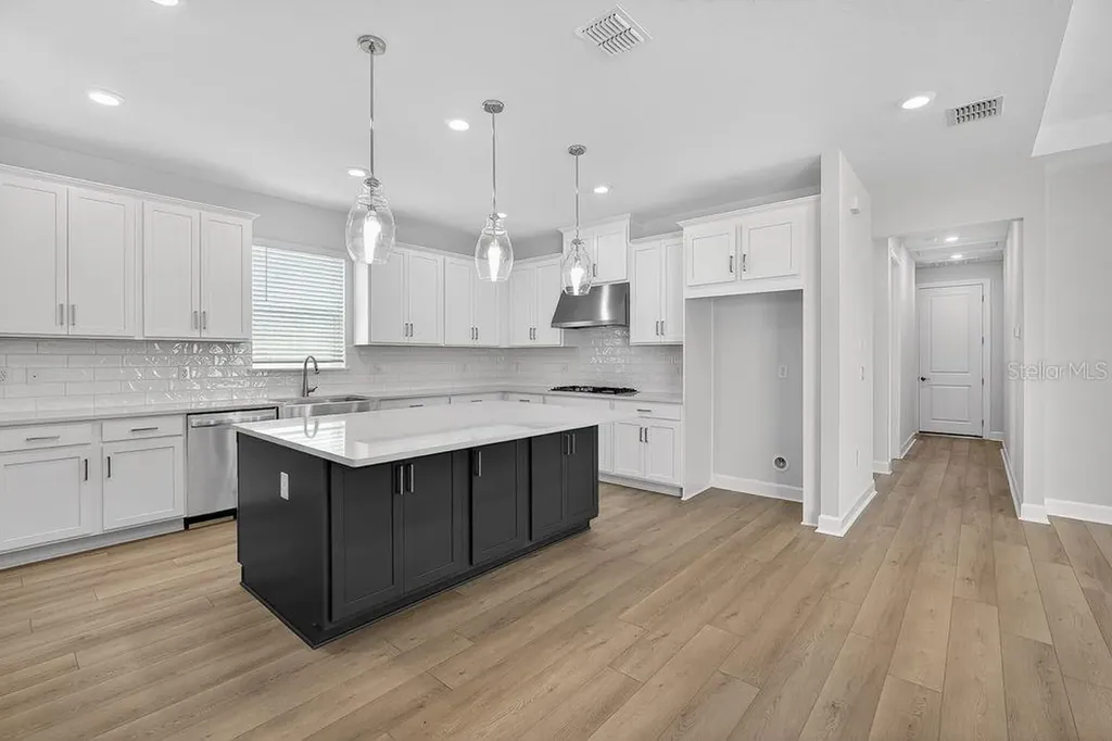 7808 Caspian Street Palmetto FL 34221