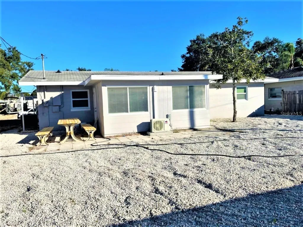 12644 81st Terrace Seminole FL 33776