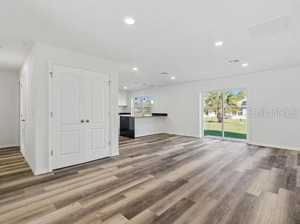 102 Sail Way Kissimmee FL 34759