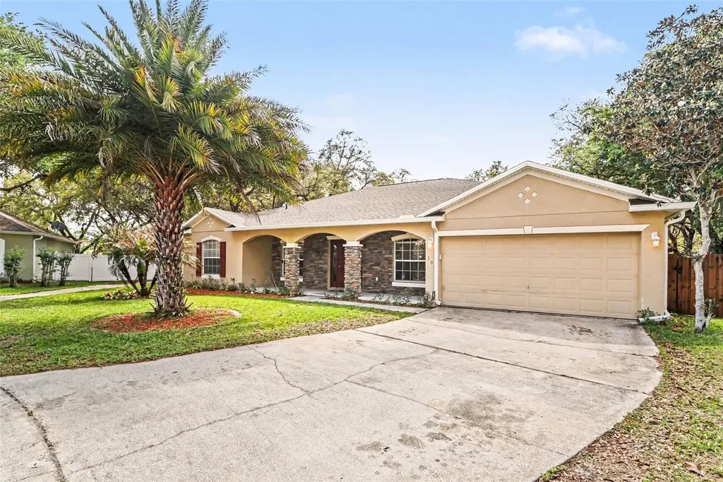 100 Festive Court Chuluota FL 32766