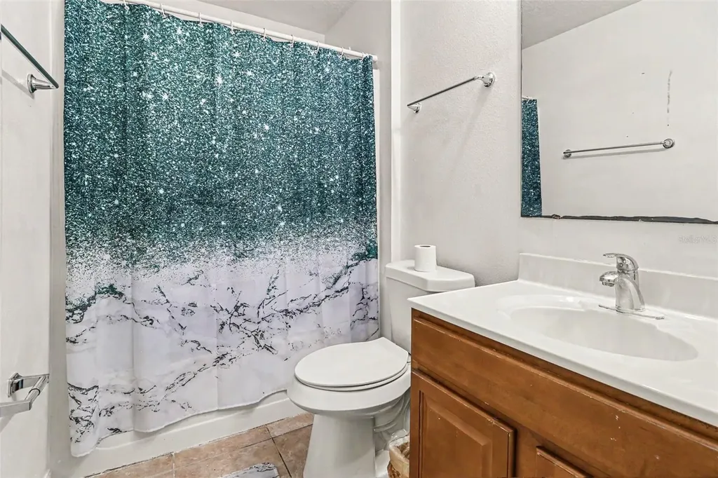 100 Festive Court Chuluota FL 32766