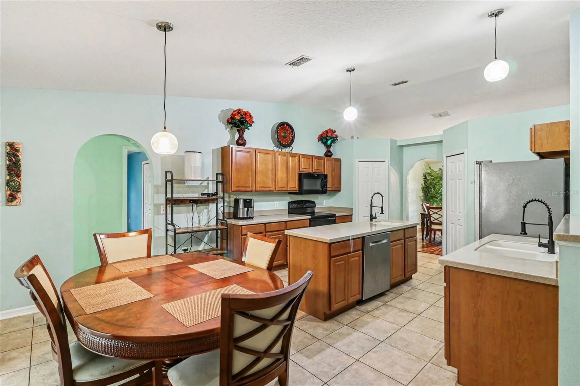 100 Festive Court Chuluota FL 32766