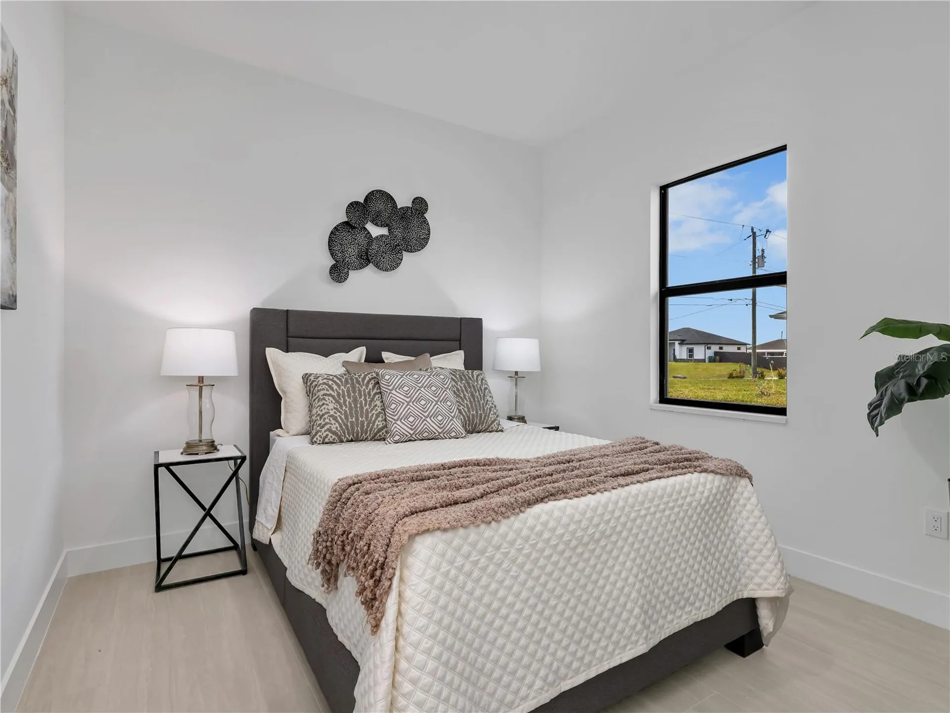 1721 NW 2nd Street Cape Coral FL 33993