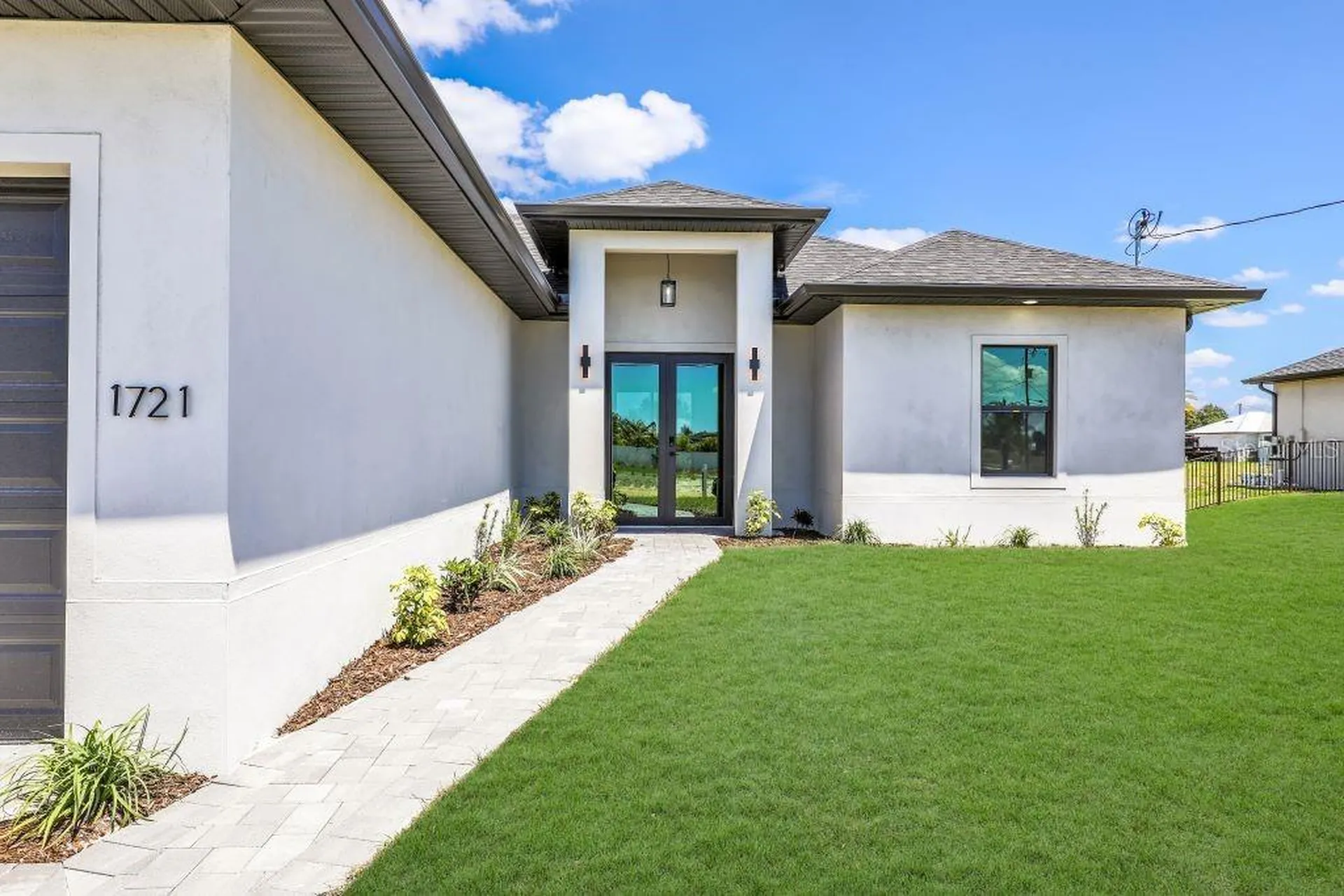 1721 NW 2nd Street Cape Coral FL 33993