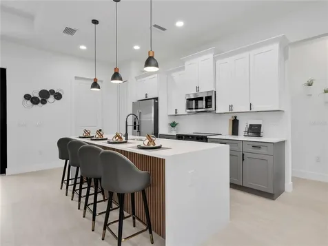 1721 NW 2nd Street Cape Coral FL 33993