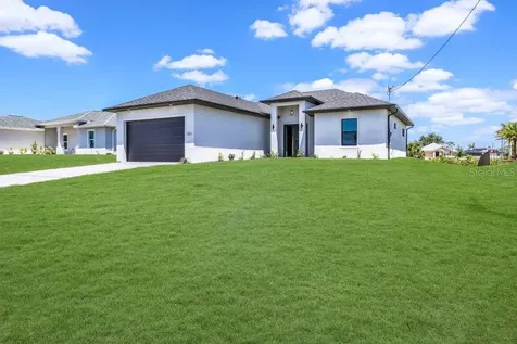 1721 NW 2nd Street Cape Coral FL 33993