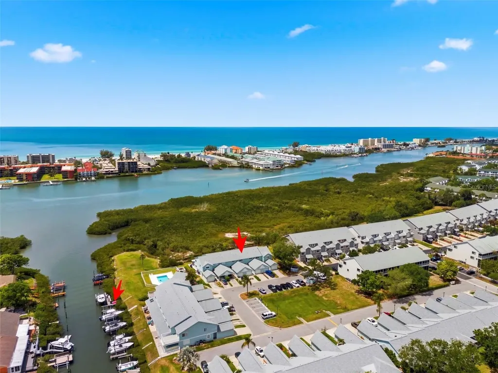 9438 Tara Cay Court Seminole FL 33776