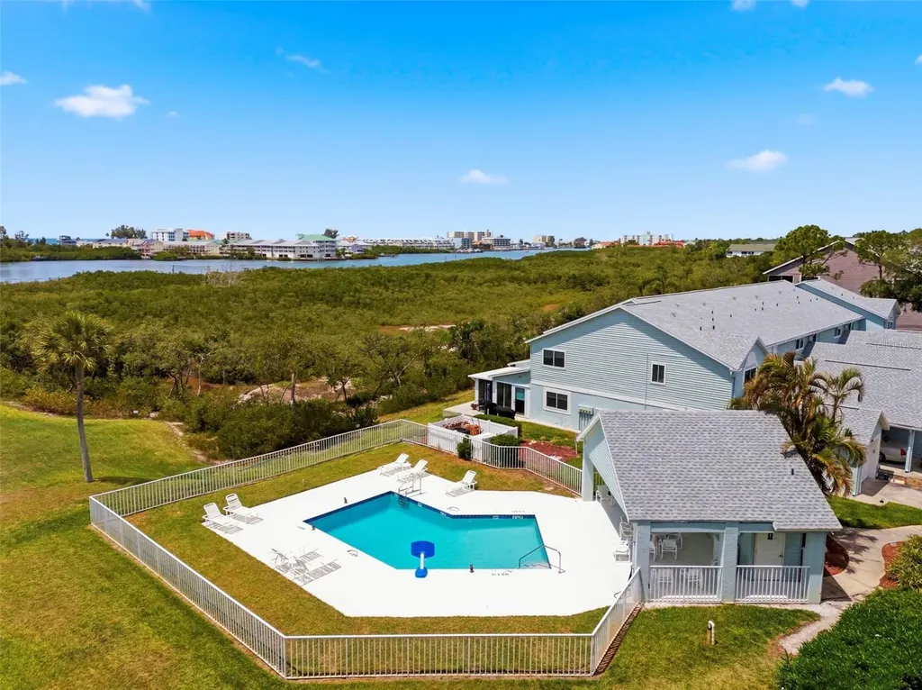9438 Tara Cay Court Seminole FL 33776