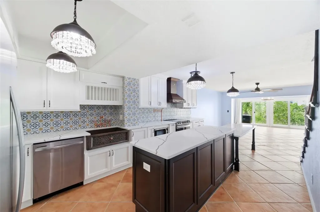 9438 Tara Cay Court Seminole FL 33776