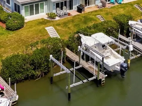 9438 Tara Cay Court Seminole FL 33776