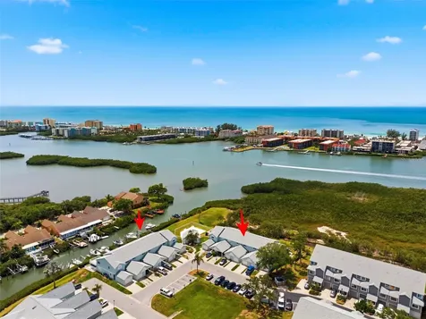 9438 Tara Cay Court Seminole FL 33776