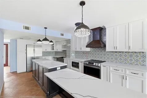 9438 Tara Cay Court Seminole FL 33776