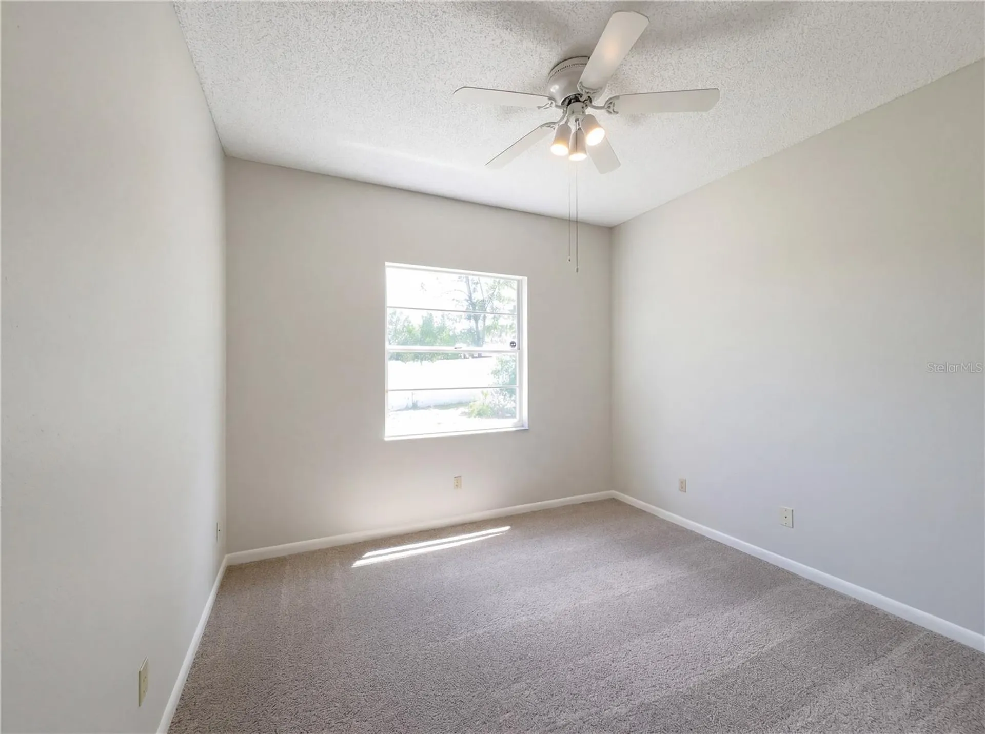 2051 Elkcam Boulevard Deltona FL 32725