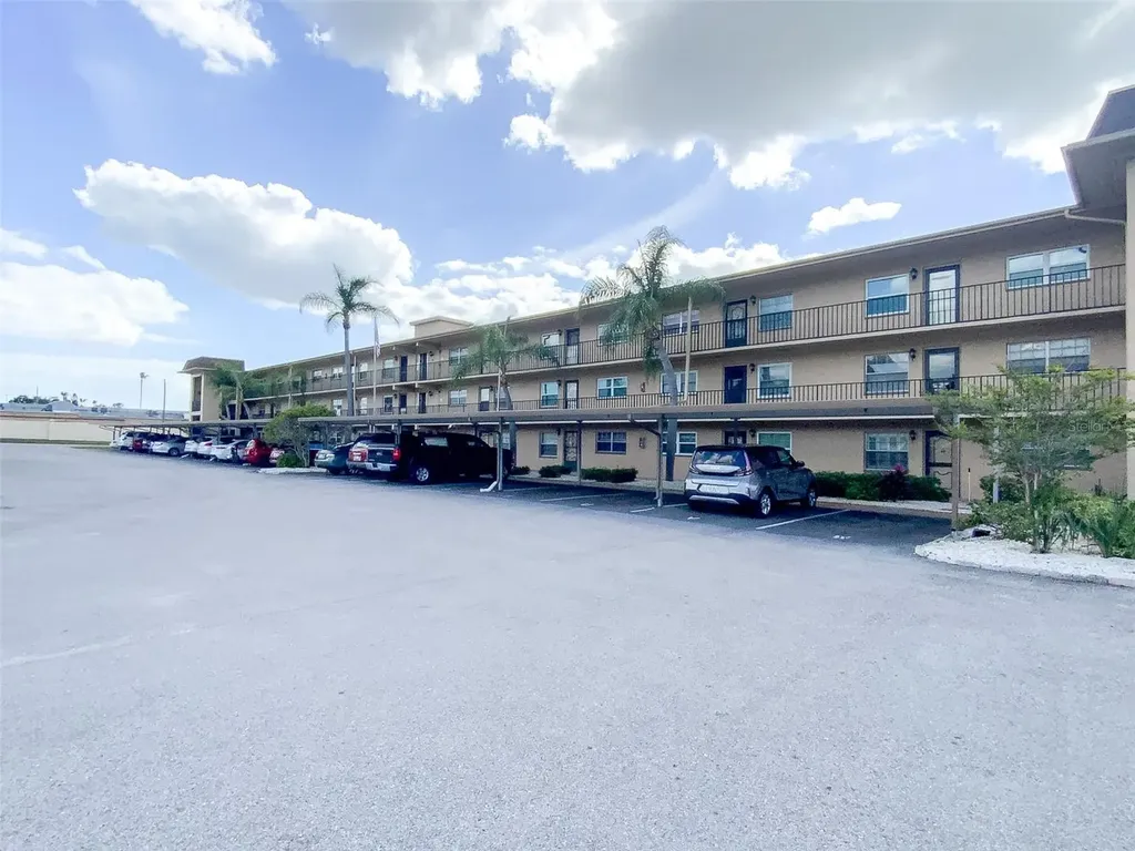 1370 Heather Ridge Boulevard Dunedin FL 34698