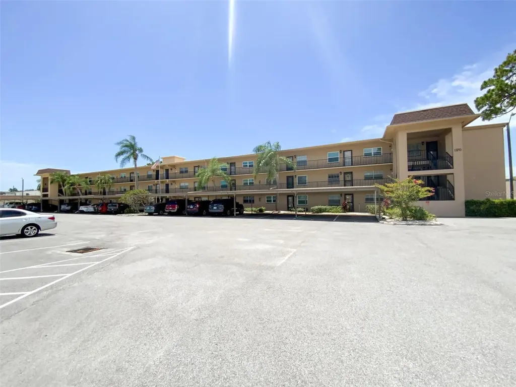 1370 Heather Ridge Boulevard Dunedin FL 34698