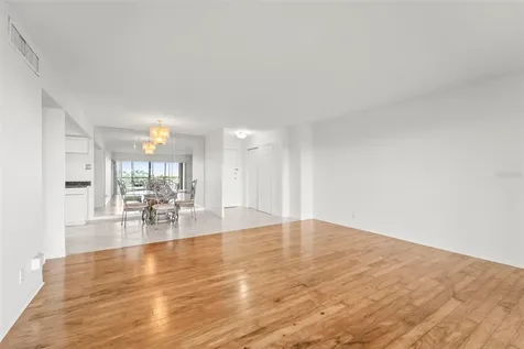 10355 Paradise Boulevard Treasure Island FL 33706