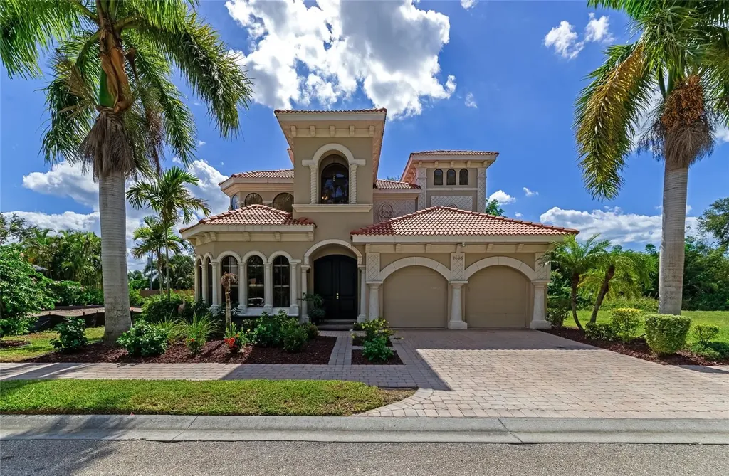 1690 Assisi Drive Sarasota FL 34231