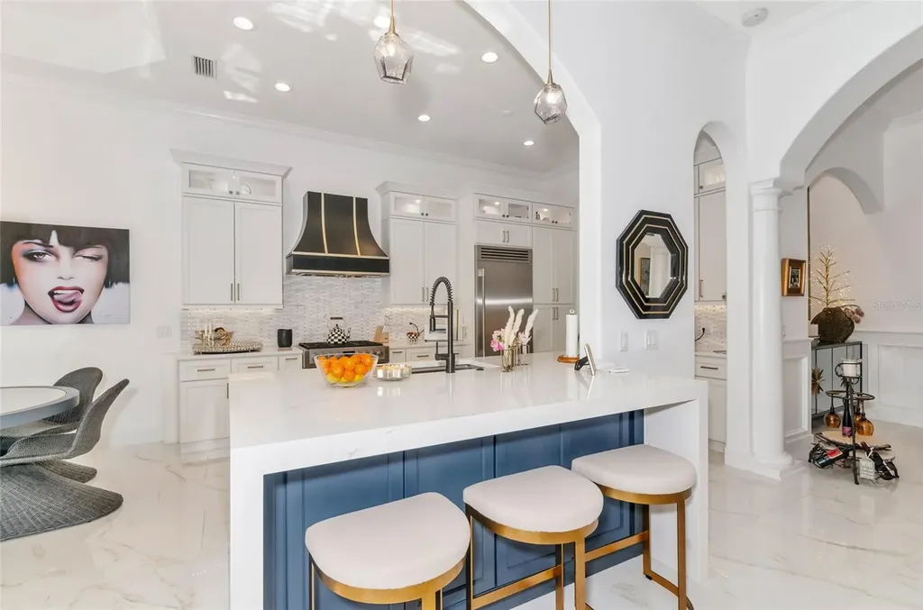 1690 Assisi Drive Sarasota FL 34231