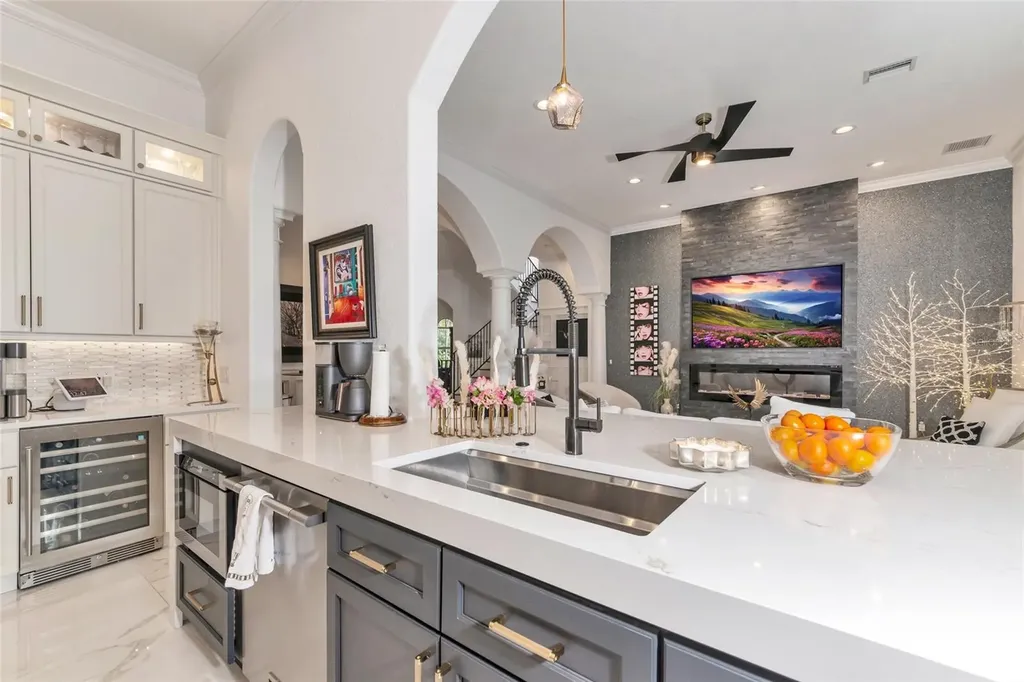 1690 Assisi Drive Sarasota FL 34231