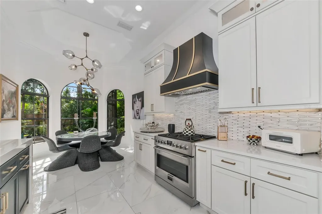 1690 Assisi Drive Sarasota FL 34231
