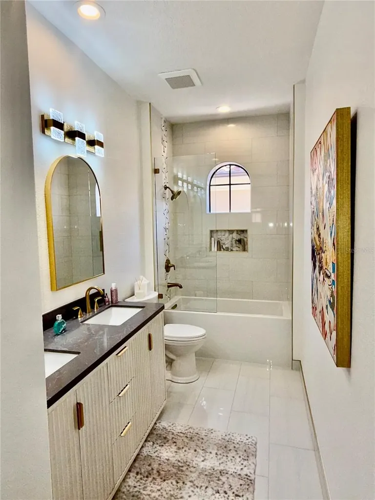 1690 Assisi Drive Sarasota FL 34231