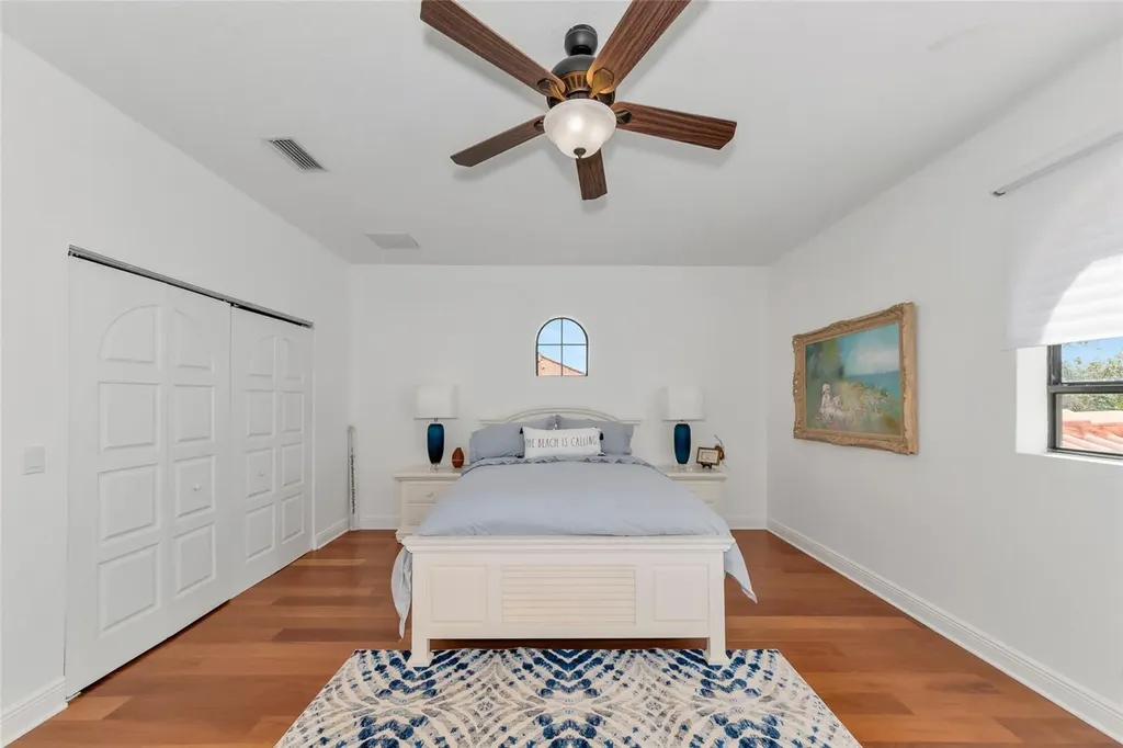 1690 Assisi Drive Sarasota FL 34231