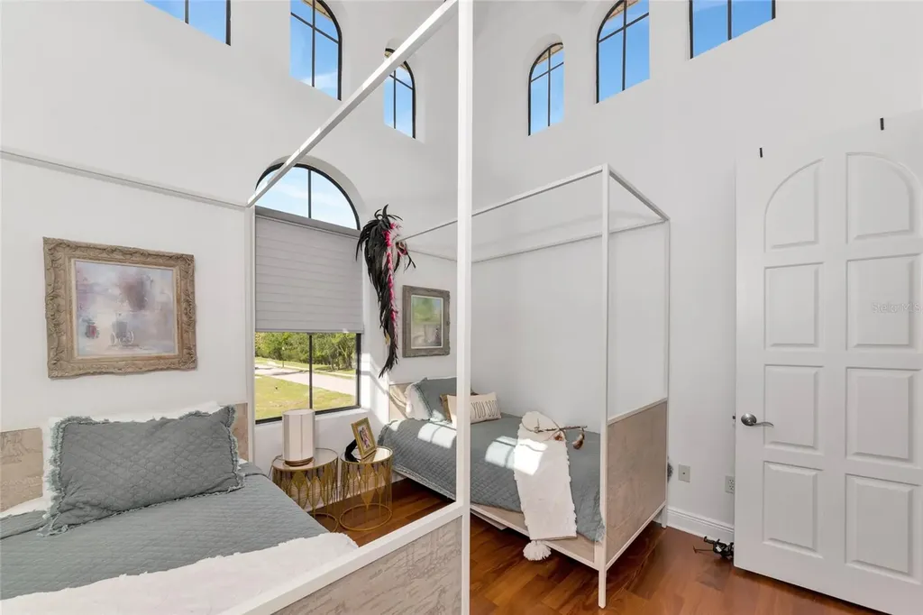 1690 Assisi Drive Sarasota FL 34231
