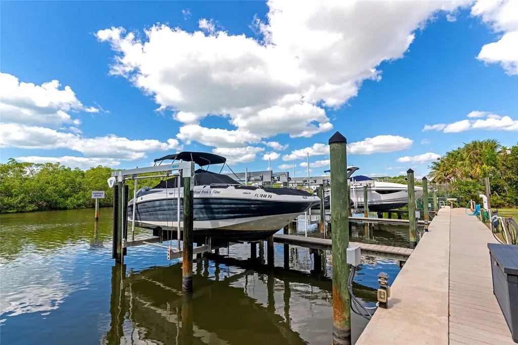 1690 Assisi Drive Sarasota FL 34231