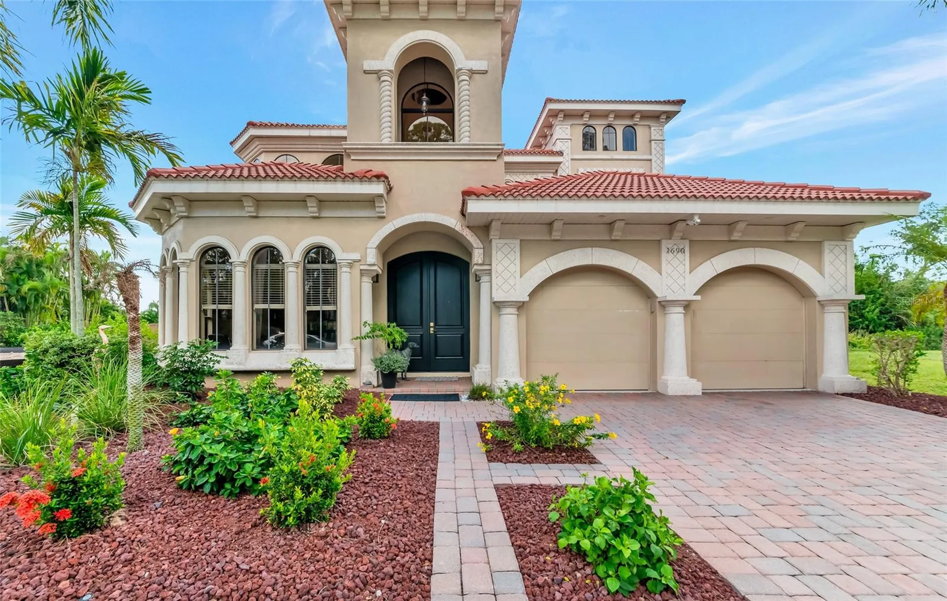 1690 Assisi Drive Sarasota FL 34231