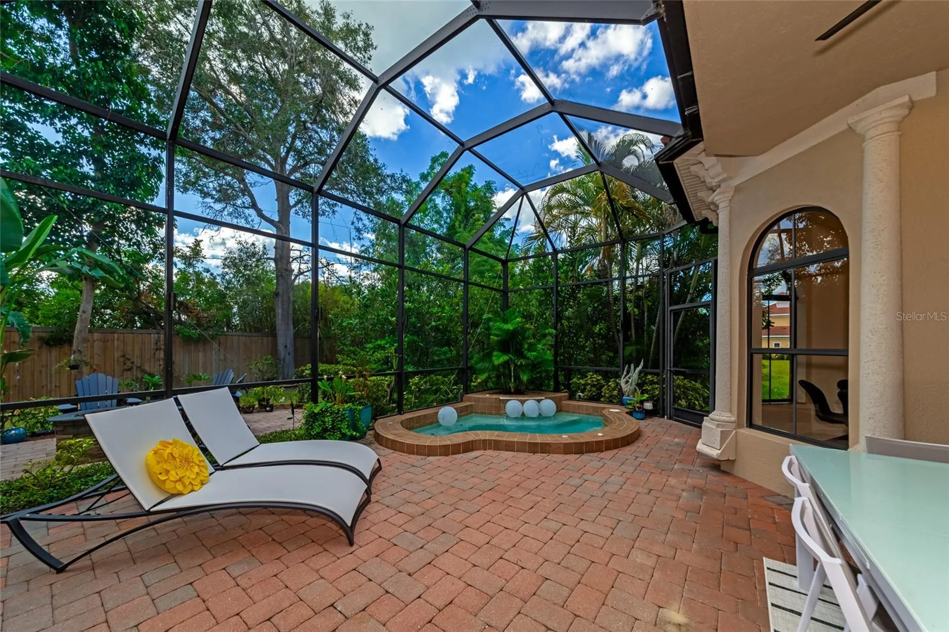 1690 Assisi Drive Sarasota FL 34231