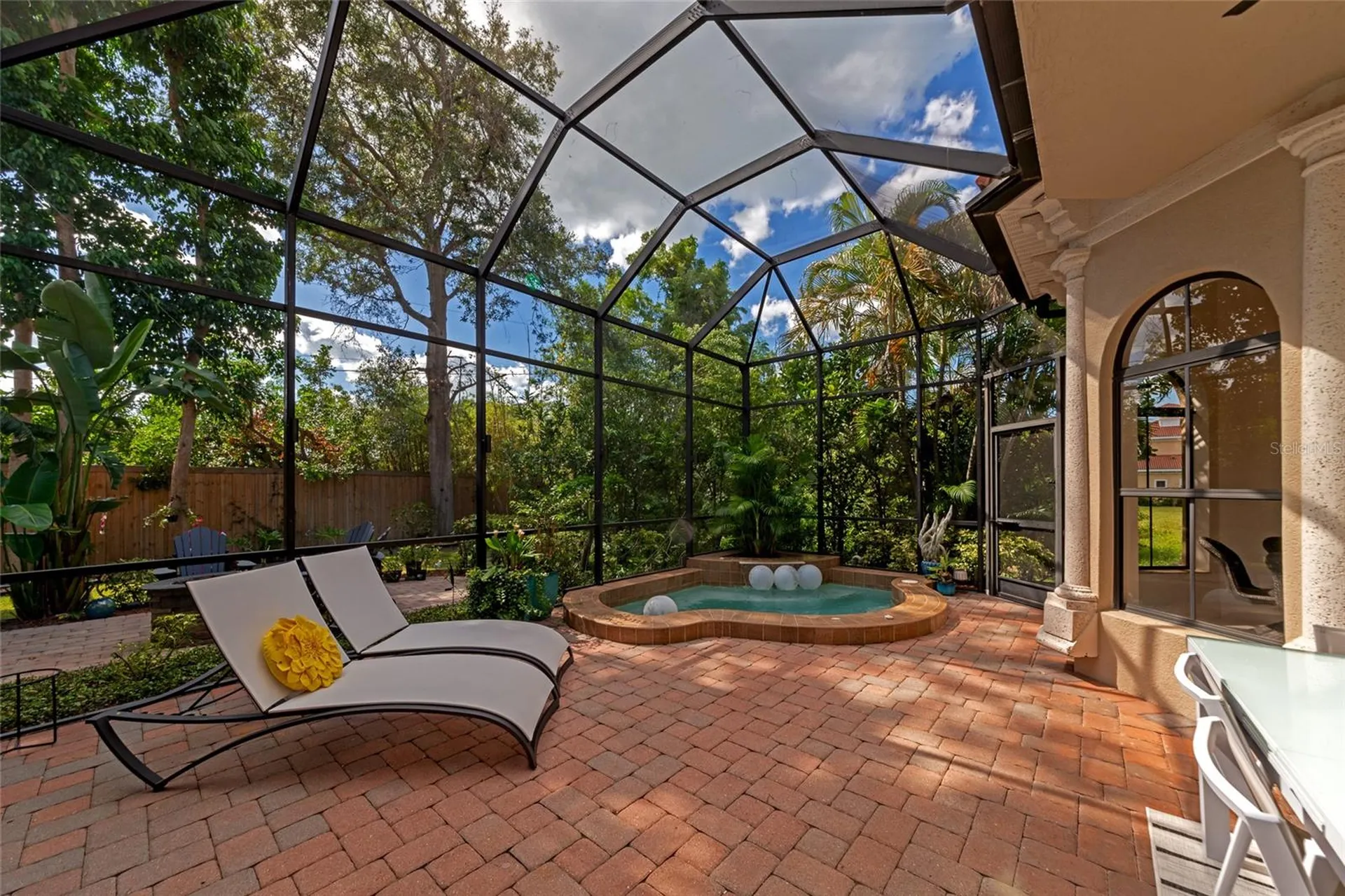 1690 Assisi Drive Sarasota FL 34231